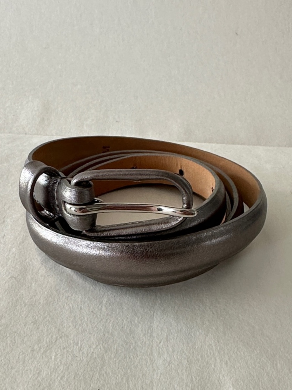 J. CREW METALLIC PEWTER LEATHER SKINNY BELT M - Picture 2 of 7